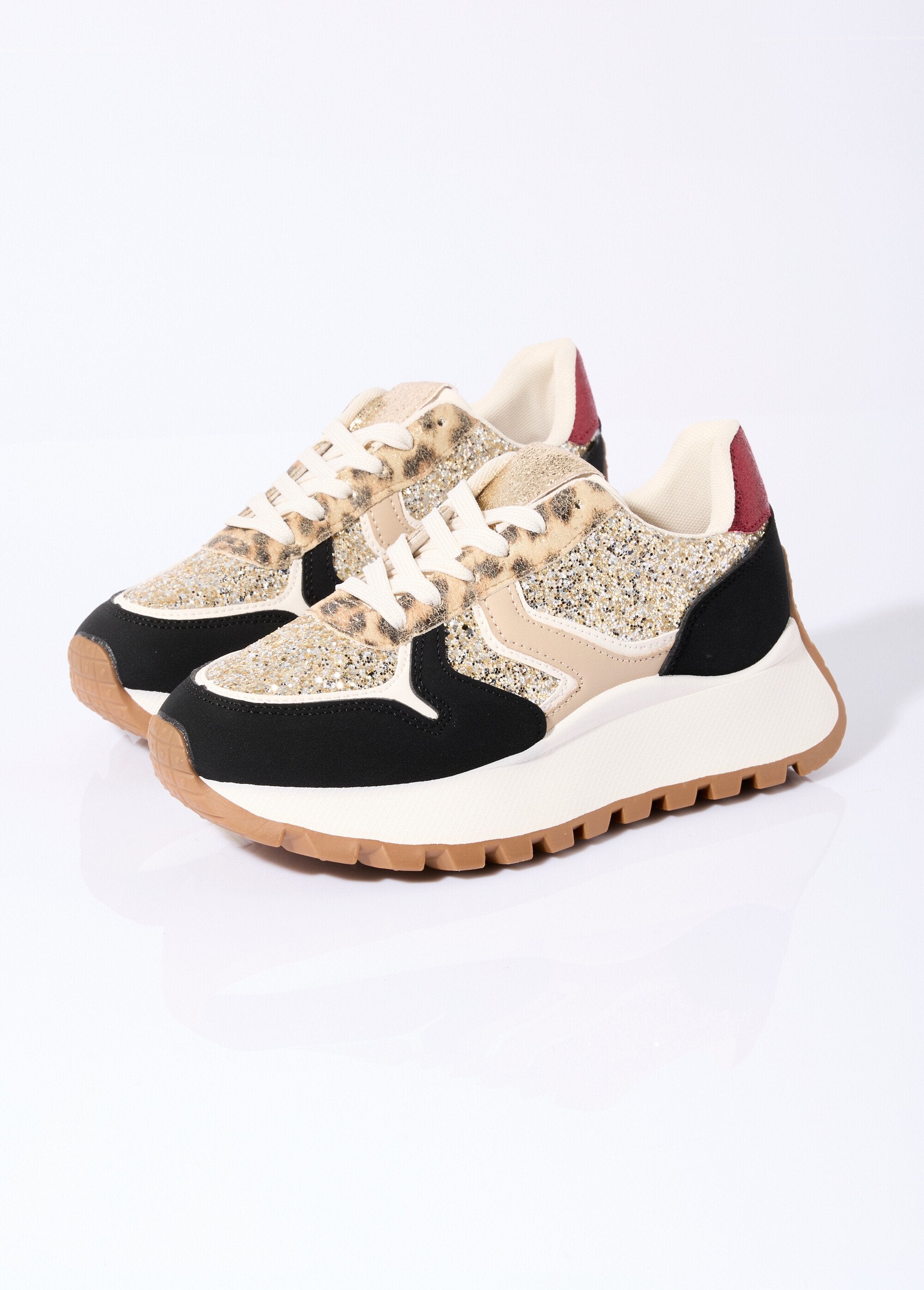 Zapatillas_con_lentejuelas_y_suela_gruesa_Negro_y_oro_DE1_slim