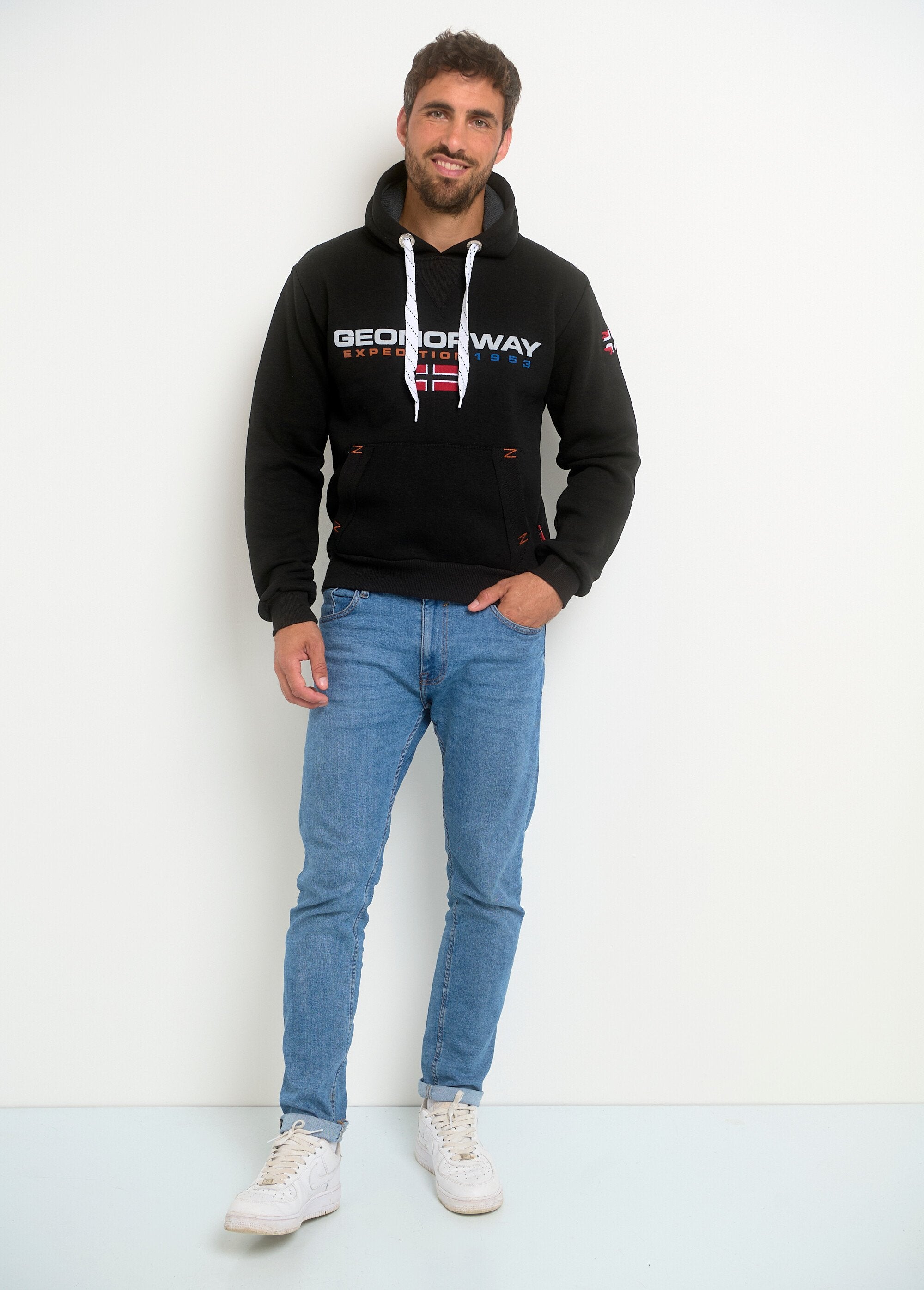 Sudadera_de_hombre_con_bolsillo_canguro_Negro_SF1_slim