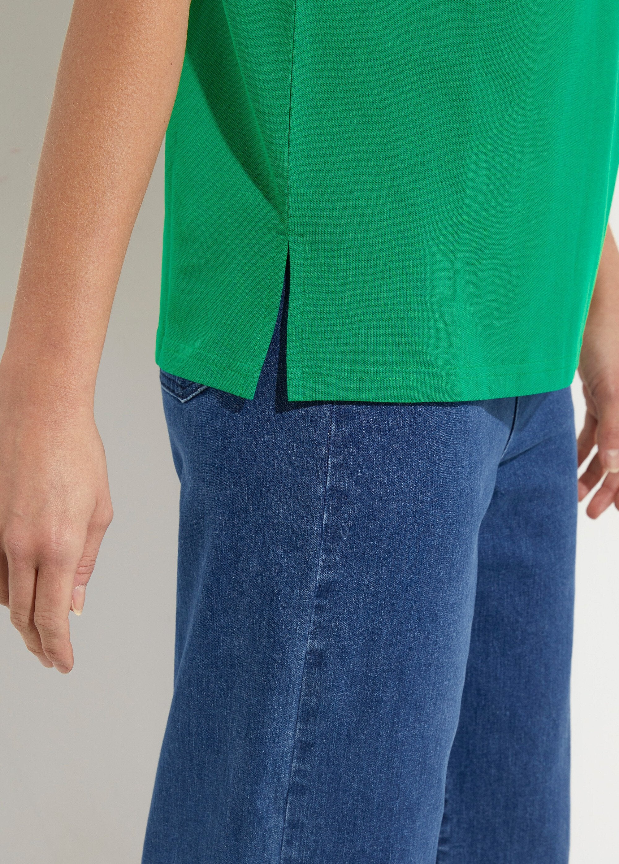 Camiseta_de_punto_de_piqué_de_algodón_con_cuello_tipo_polo_menta_DE2_slim