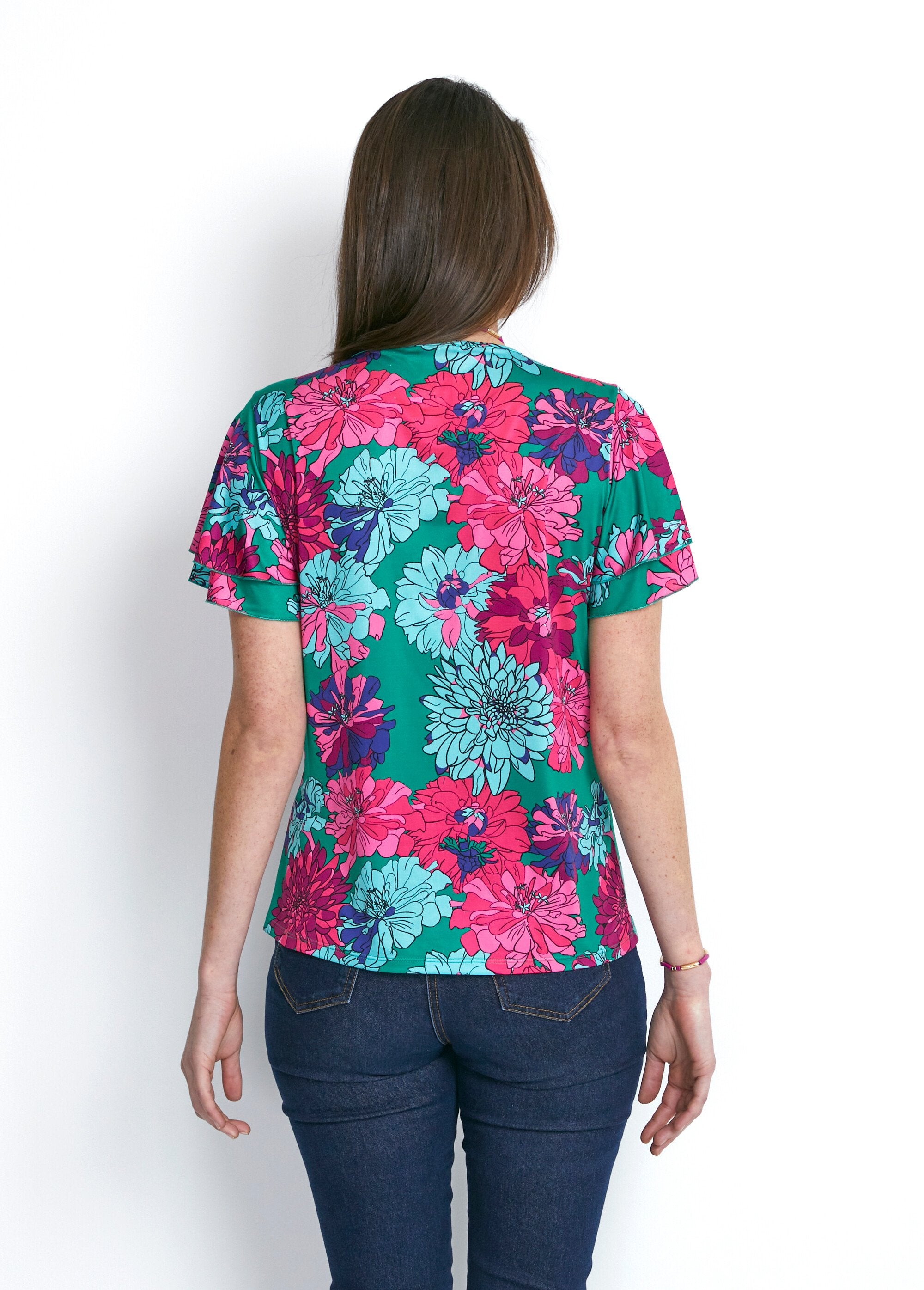 Camiseta_de_manga_corta_con_volantes_Vert_et_fuchsia_DO1_slim